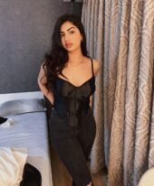Call girls in Delhi Cantonment, Delhi 9643330202 Escorts service